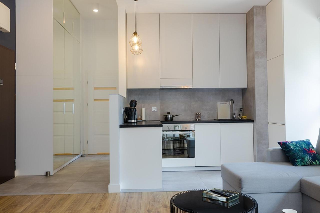 Woronicza Premium - Jungle Warsaw Apartment Bagian luar foto