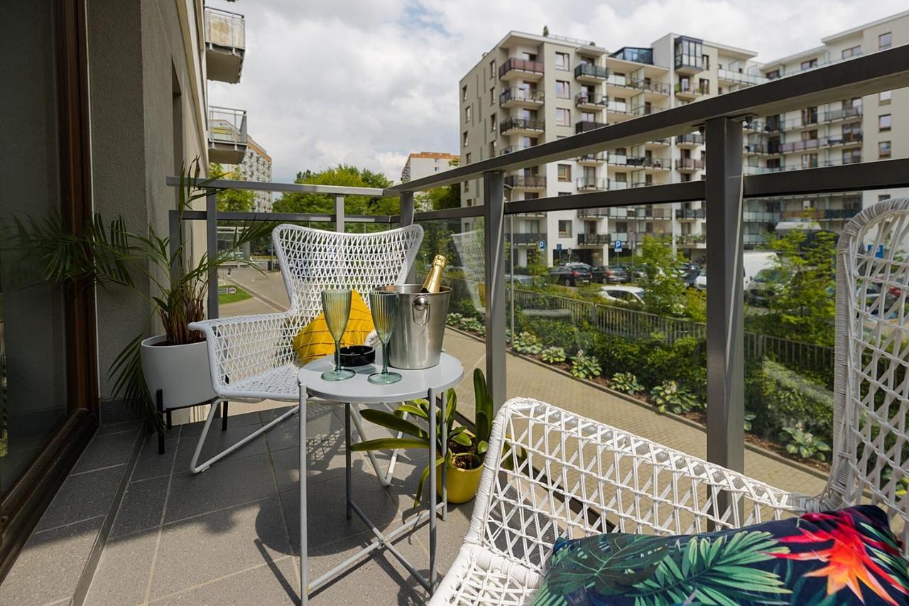 Woronicza Premium - Jungle Warsaw Apartment Bagian luar foto